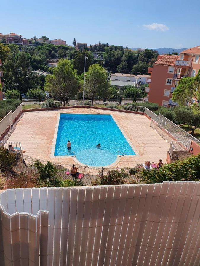 Appartement 4/6 Pers Fréjus Eksteriør billede