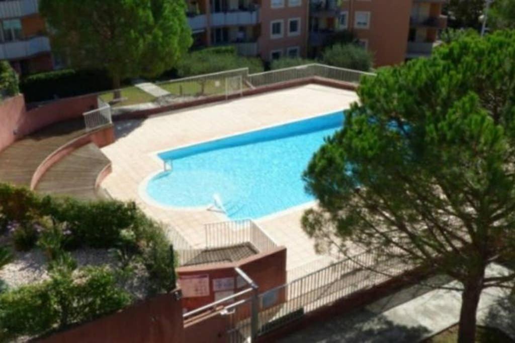 Appartement 4/6 Pers Fréjus Eksteriør billede